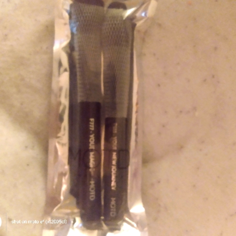 BNIP MOTD makeup brushes X 2